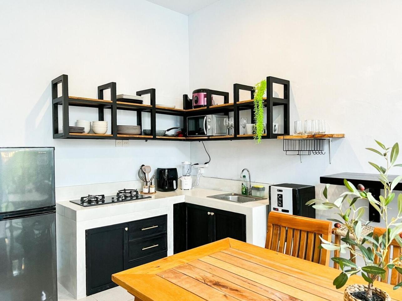 Island Boy Guesthouse T Prime Location In Canggu Εξωτερικό φωτογραφία